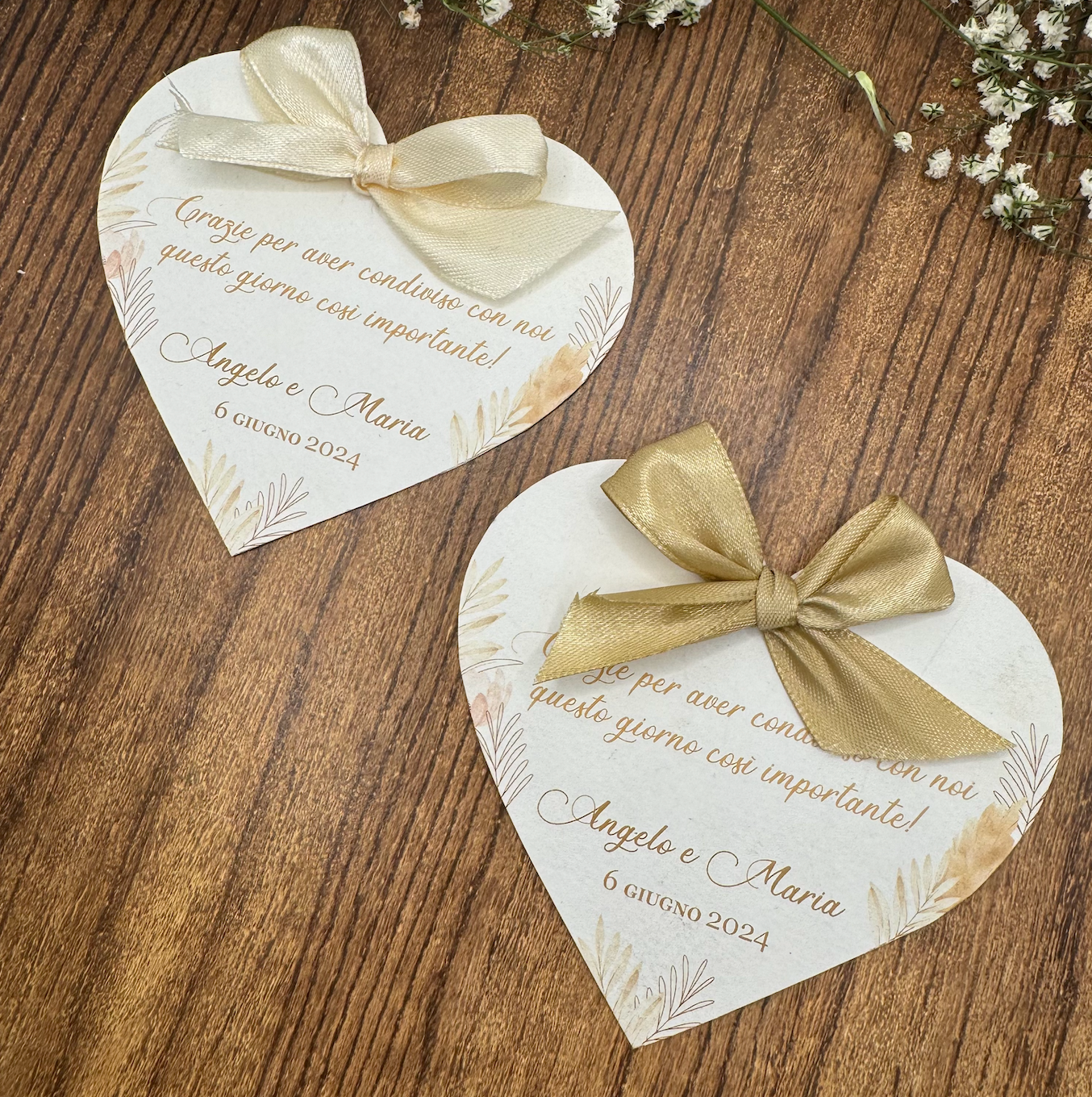 Segnaposto in cartoncino a cuore